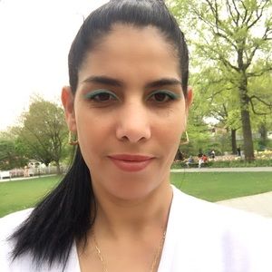 Meet your Posher, Rosa